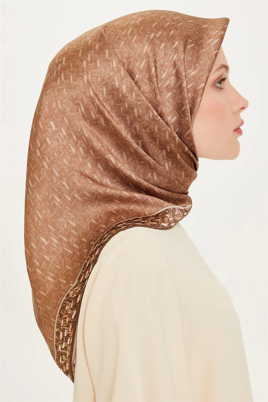 Armine Klasik Desenli Twill Saf İpek Eşarp 9230d 01 Camel