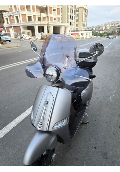 Motocam Mondial Exon 125 Ön Cam 2023-2026 Model 39cm Füme Renkli 4mm Elcikli Aparatsız