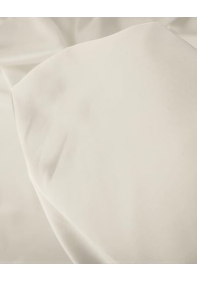 Beyaz Renkte Tok Saten En: 140cm-11313