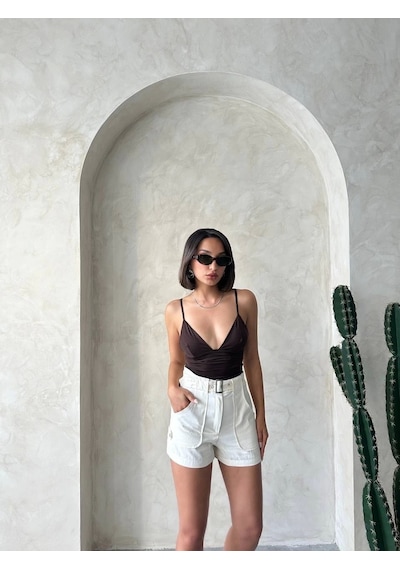 Kazax Kemer Detaylı Gabardin Şort Krem S25289 Krem