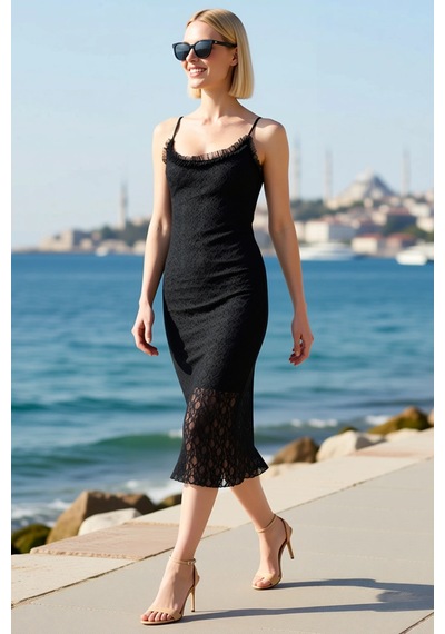 Benerly Kadın Dantel Bodycon Midi Elbise İnce Askılı Kare Yaka Astarlı Ko Siyah