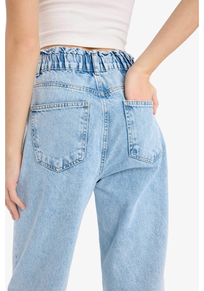 DeFacto Paperbag Beli Lastikli Bilek Boy Jean Yıkamalı Pantolon E3184AX25SPNM85