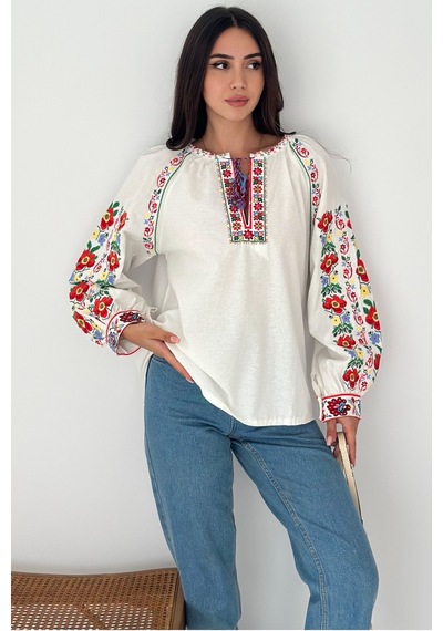 Femelle Kadın Beyaz Vintage Çiçek Nakış İşlemeli Püsküllü Pamuklu Bluz