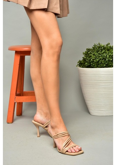 Fox Shoes S590033709 Ten İnce Topuklu Kadın Terlik Ten