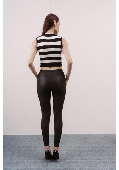 Livanomi Siyah Çizgili Crop Bluz - Siyah