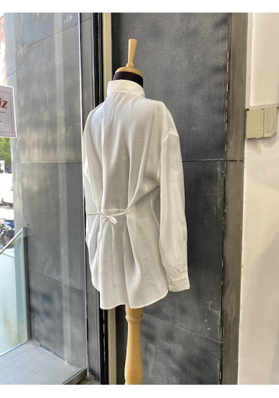 Pera Moda Çok Yönlü Bağlanabilir Oversize Gömlek Beyaz