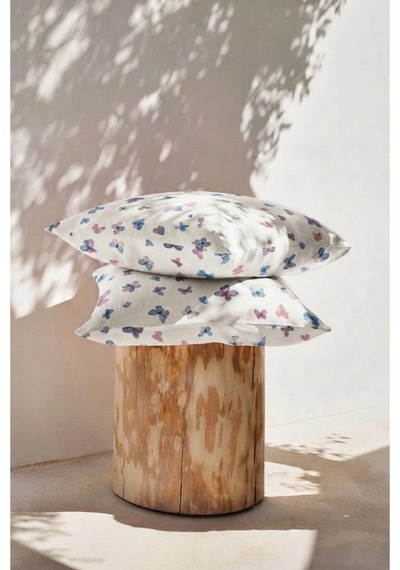 Pembe Kelebek Desenli Pamuklu Ranforce Kumaş Fermuarlı Yastık Kılıfı 2 Adet 50x70 Cm