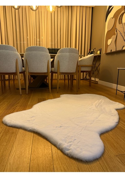 Ultra Soft Beyaz Yumuşak Dokulu Peluş Halı Tek Kafa Post