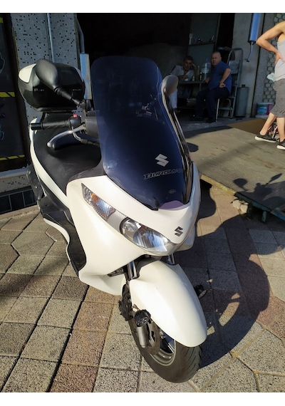 13-22 Suzuki Burgman 200 Cam 64Cm 4Mm Koyu Füme Zeus