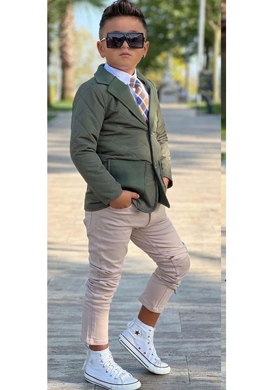 Riccotarz Erkek Çocuk Klasik Gömlek Kravatlı Kapitone Yeşil Mont Slim Pantolon Kesim Pantolon Alt Üst Takım Yeşil Riccotarz Erkek Çocuk Klasik Gömlek Kravatlı Kapitone Yeşil Mont Slim Pantolon Kesim Pantolon Alt Üst Takım Yeşil