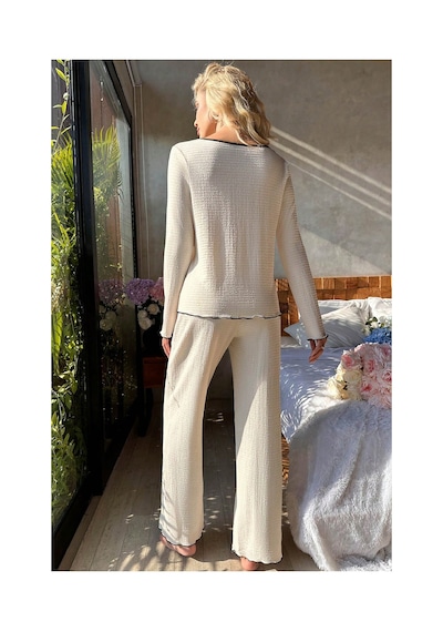 I-moda Kadın Beyaz Örme Kumaş V Yaka Düğmeli Rahat Şık Pijama Takımı