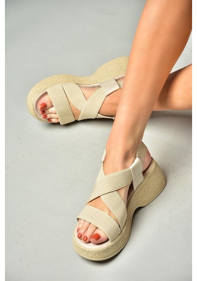 Fox Shoes S996048004 Bej Kumaş Kalın Tabanlı Kadın Sandalet Bej