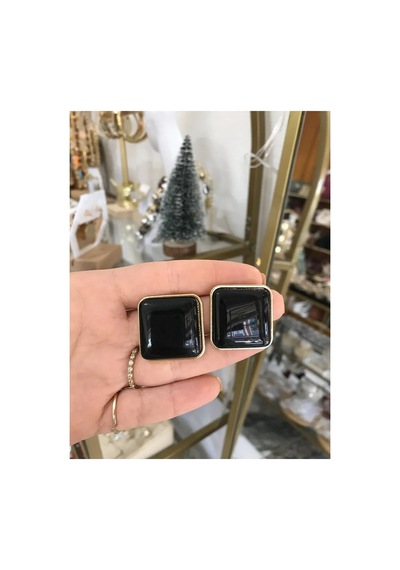 Kare Gold Detaylı Siyah Küpe