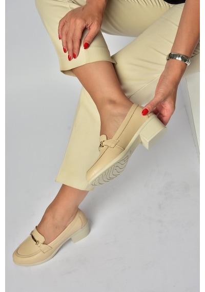 Fox Shoes Y555592003 Bej Hakiki Deri Kalın Alçak Topuklu Kadın Ayakkabı