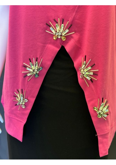 Taş İşleme Pembe Ön Detaylı %100 Pamuk Kadın T-shirt Renkli