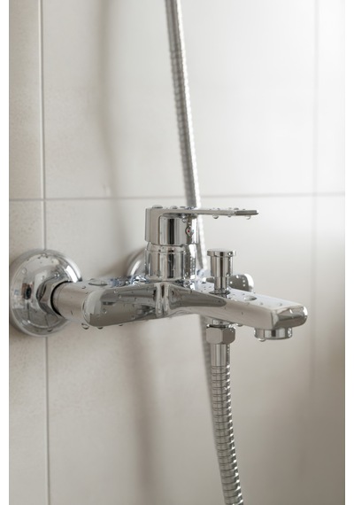Decordem Banora Rauline, Krom Banyo Bataryası, Paslanmaz Pirinç Gövde, Su Tasarruflu Duvar Tipi Musluk Krom