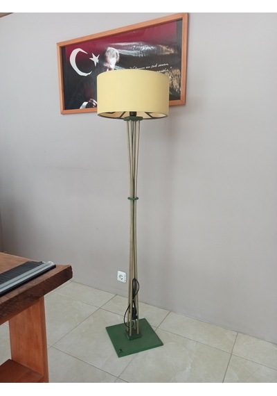 Lambader-ahşap Ayaklı Köşe Lambası- Sarı Orman Yeşili