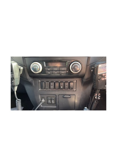 2006-2021 Mitsubishi Pajero Kart Yuvalı Anahtar Paneli Gen 4 Pajero / Shogun / Montero Uyumlu