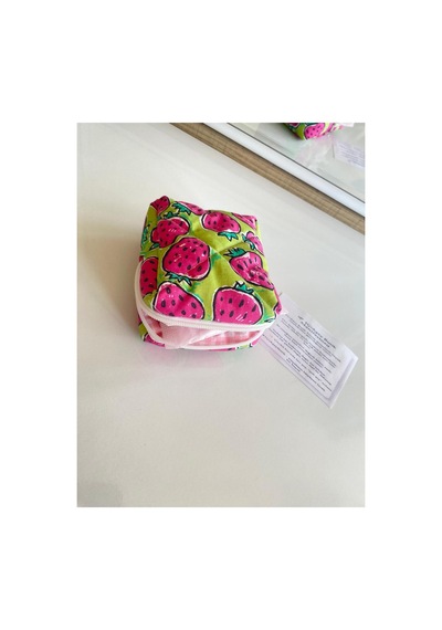 Puf Kapitone Mini Organizer Çanta Çilek Desenli, Fermuarlı, Astarlı 12 12 6 Cm Pembe