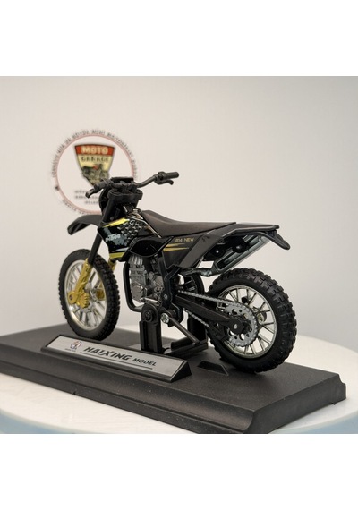 Siyah Enduro Cross - 1:18 Ölçek 12cm Kutulu Standlı Diecast Motosiklet Modeli