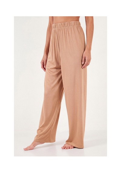 Lela Yumuşak Dokulu Bisiklet Yaka Lastikli Bel Kısa Kollu Pijama Takımı Bayan Pijama Takımı 65720102 Bej Lela Yumuşak Dokulu Bisiklet Yaka Lastikli Bel Kısa Kollu Pijama Takımı Bayan Pijama Takımı 65720102 Bej