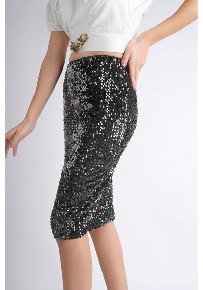 Sermoda Pullu & Astarlı Diz Altı Kalem Etek - 60 Cm Uzunlukta Abiye Etek Likralı & Esnek Pullu Etek Gri Sermoda Pullu & Astarlı Diz Altı Kalem Etek - 60 Cm Uzunlukta Abiye Etek Likralı & Esnek Pullu Etek Gri