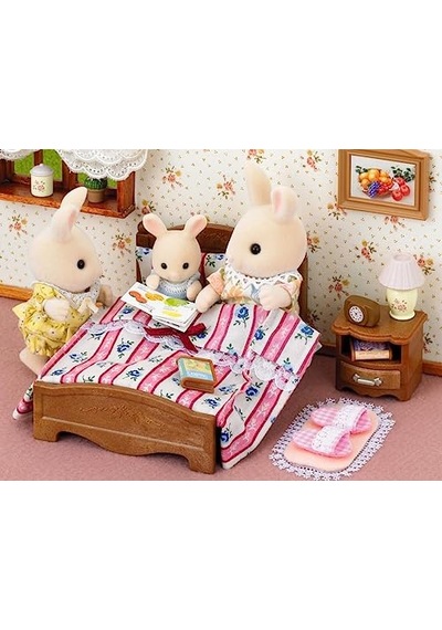 Sylvanian Families Yatak Odası 5019 Abanoz - Beyaz Sylvanian Families Yatak Odası 5019 Abanoz - Beyaz