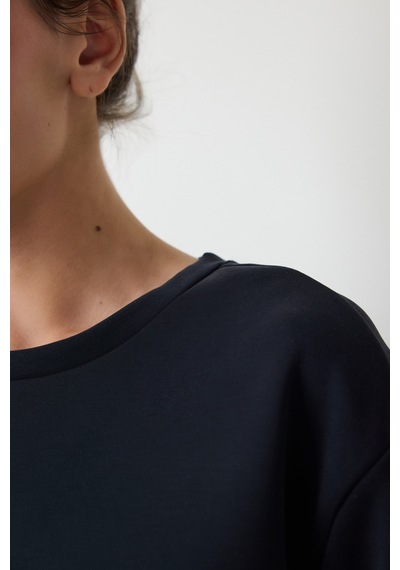Penti Siyah Bisiklet Yaka Oversize Modal Kısa Sweatshirt