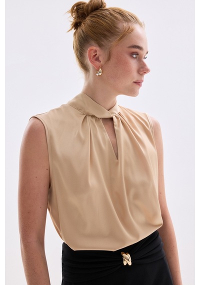 Sateen Yaka Detaylı Saten Bluz - Camel-136679 CAMEL
