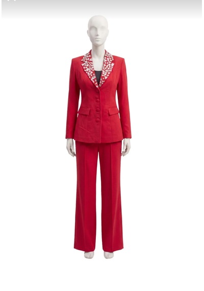 Orvelia Yaka İri Kristal Taş İşlemeli Tailored Kırmızı Blazer Ceket Ve Pantolon Takımı Vermililion Orvelia Yaka İri Kristal Taş İşlemeli Tailored Kırmızı Blazer Ceket Ve Pantolon Takımı Vermililion