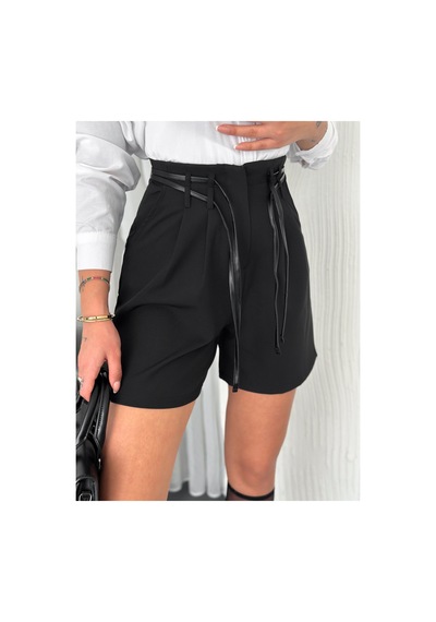 Gugus Kadın Siyah Kemer Detaylı Bol Kesim Şort /loose Cut Shorts Wıth Belt Siyah