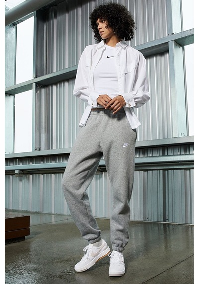 Nike Gamma Force Womens Leather Sneaker White Hakiki Deri Kadın Günlük Spor Ayakkabı Krem Beyaz Nike Gamma Force Womens Leather Sneaker White Hakiki Deri Kadın Günlük Spor Ayakkabı Krem Beyaz