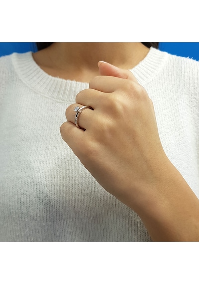Lova E Renk 0,25 Karat Pırlanta Tektaş Yüzük - IDL Sertifikalı