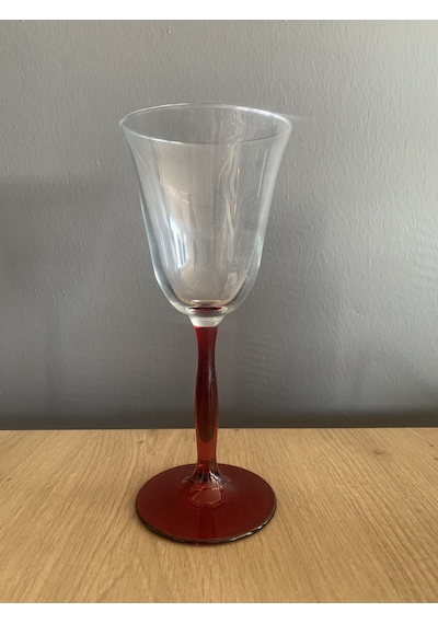 Konyax Rengi Kırmızı Şarap Kadehi 195 Ml 6 Adet Çok Renkli