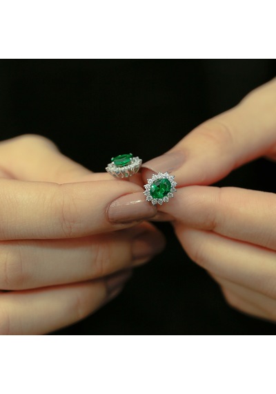 Lova Pırlantalı Oval Zümrüt Anturaj Küpe -  3050003