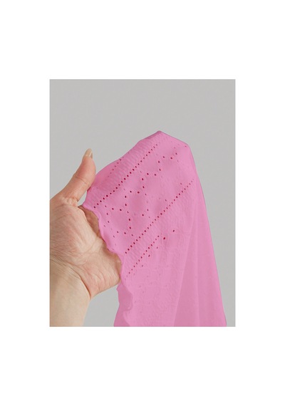 Wild Flower Pembe Nakış Desenli Göğüs Dekolteli Geniş Askılı Üst Crop Pembe