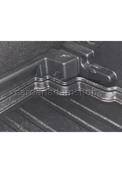Peugeot 3008 2019 Model Alt için Uyumlu Araç içinde Çekilmiş Foto