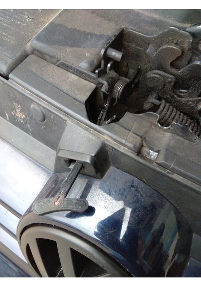 Vw Golf Mk4 Kaput Açma Mandalı / Kilidi
