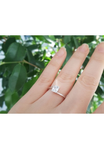 Sirius G Renk 0,25 Ct Prenses Kesim Pırlanta Yüzük 0823R0150