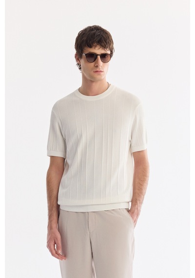Avva Erkek Ekru Bisiklet Yaka Kolay Ütülenen Kırışmaz Regular Fit Triko T-shirt A61y5032 Avva Erkek Ekru Bisiklet Yaka Kolay Ütülenen Kırışmaz Regular Fit Triko T-shirt A61y5032