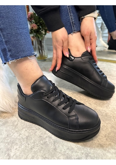 Günlük Kadın Sneaker Bağcıklı Hafif Kalın Yüksek Tabanlı Leopar Detaylı Yürüyüş Spor Ayakkabı 065 Siyah Günlük Kadın Sneaker Bağcıklı Hafif Kalın Yüksek Tabanlı Leopar Detaylı Yürüyüş Spor Ayakkabı 065 Siyah