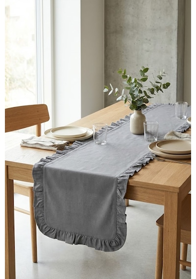 Yunusoğlu Home Fırfırlı Masa Runner 150x50 Cm Şık Dekoratif Masa Örtüsü Füme
