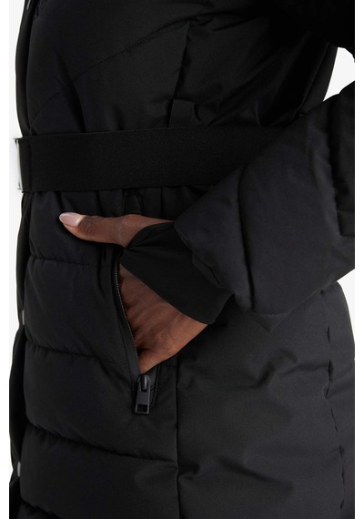 Defacto Defactofit Su İtici Regular Fit Kapüşonlu Parka Mont C8505ax25wnbk81 Siyah-bk81 Defacto Defactofit Su İtici Regular Fit Kapüşonlu Parka Mont C8505ax25wnbk81 Siyah-bk81