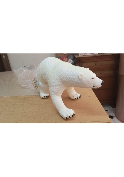 Plastik Oyuncak Büyük Boy Beyaz Kutup Ayısı 40 Cm