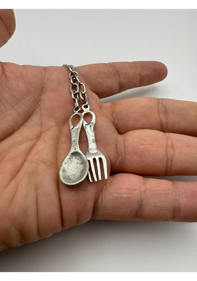 Aşçı Temalı Çatal Kaşık Figürlü Kolye 60 Cm Zincirli Unisex Metal Aksesuar Çok renkli