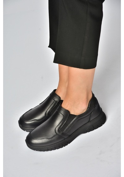 Fox Shoes Z555560103 Siyah Hakiki Deri Günlük Kadın Ayakkabı
