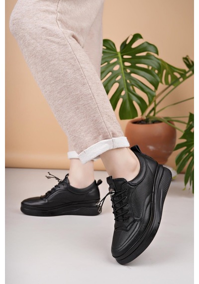 Nesilshoes Modessa 121 Siyah Bağcıklı Hakiki Soft Deri Kadın Ayakkabı