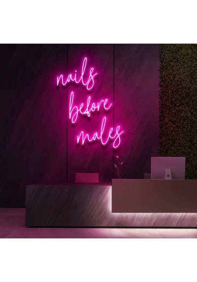 Nails Before Males Yazılı Neon Tabela Pembe
