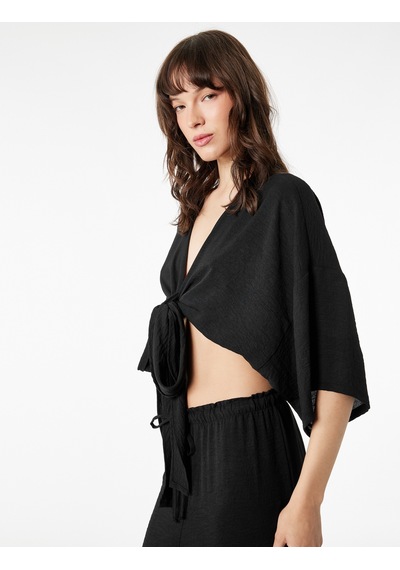 Koton Kısa Kollu Kruvaze Yaka Bağlamalı Crop Oversize Kimono Siyah 6sal50004ıw