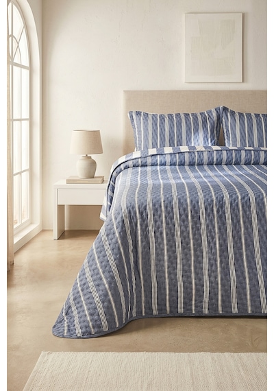 Ocean Home Textile Pamuklu Kapitoneli Lacivert Renk Çizgi Desen Çift Kişilik Yatak Örtüsü Seti 1 Adet 250 X 230 / 2 Adet 50 X 70 Cm